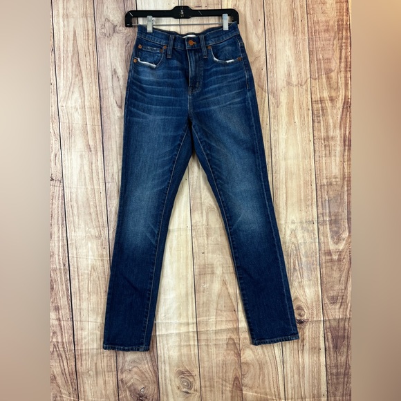 Madewell Denim - Madewell Women'sThe High-Rise Slim‎ Boyjean in Medium Blue Wash Style